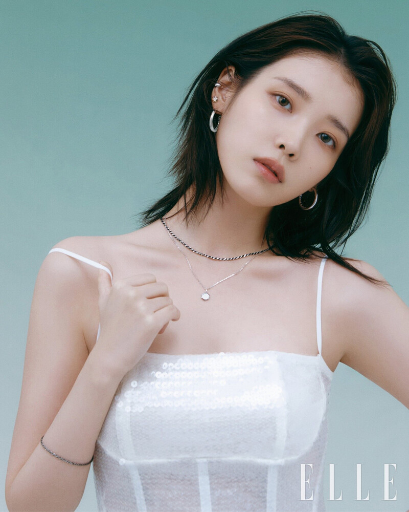 profil IU