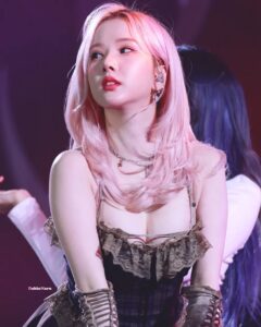 eunha__viviz_1706457906_3290329857734842674_39990645146