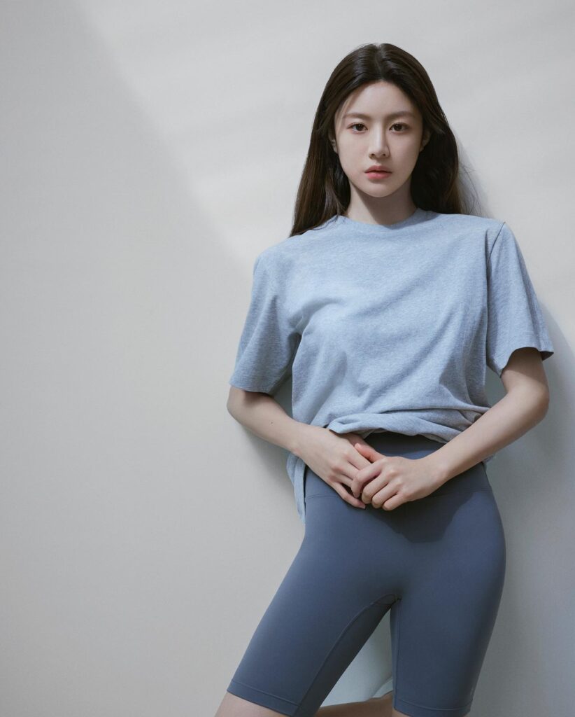 foto Profil Go Yoon-jung