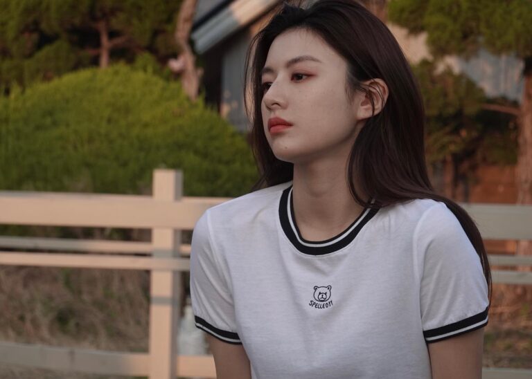 Profil Go Yoon Jung dan Perjalanan Karier