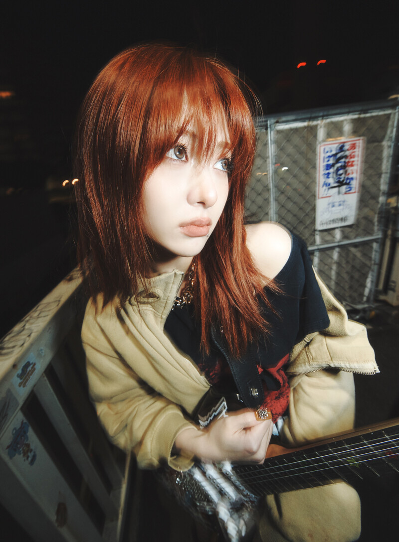 Huh YunJin Le Sserafim