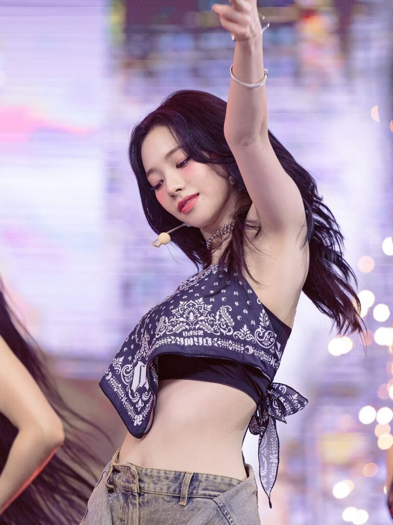 Karina aespa tampil