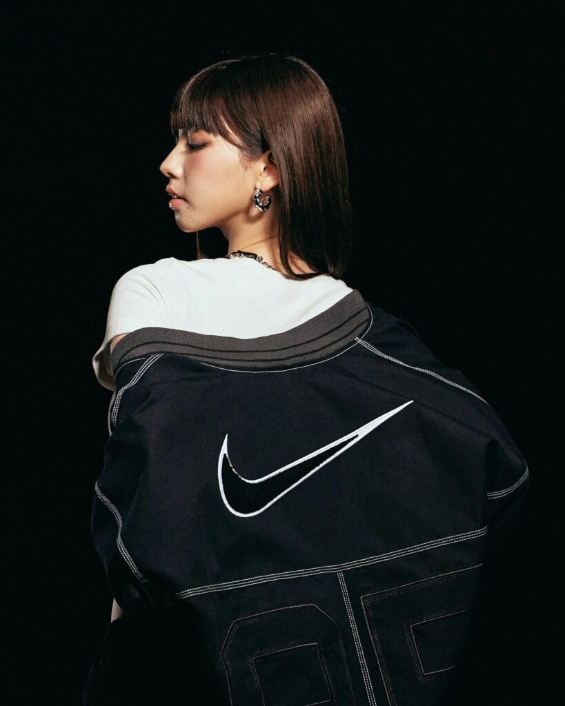 karina bersama Nike