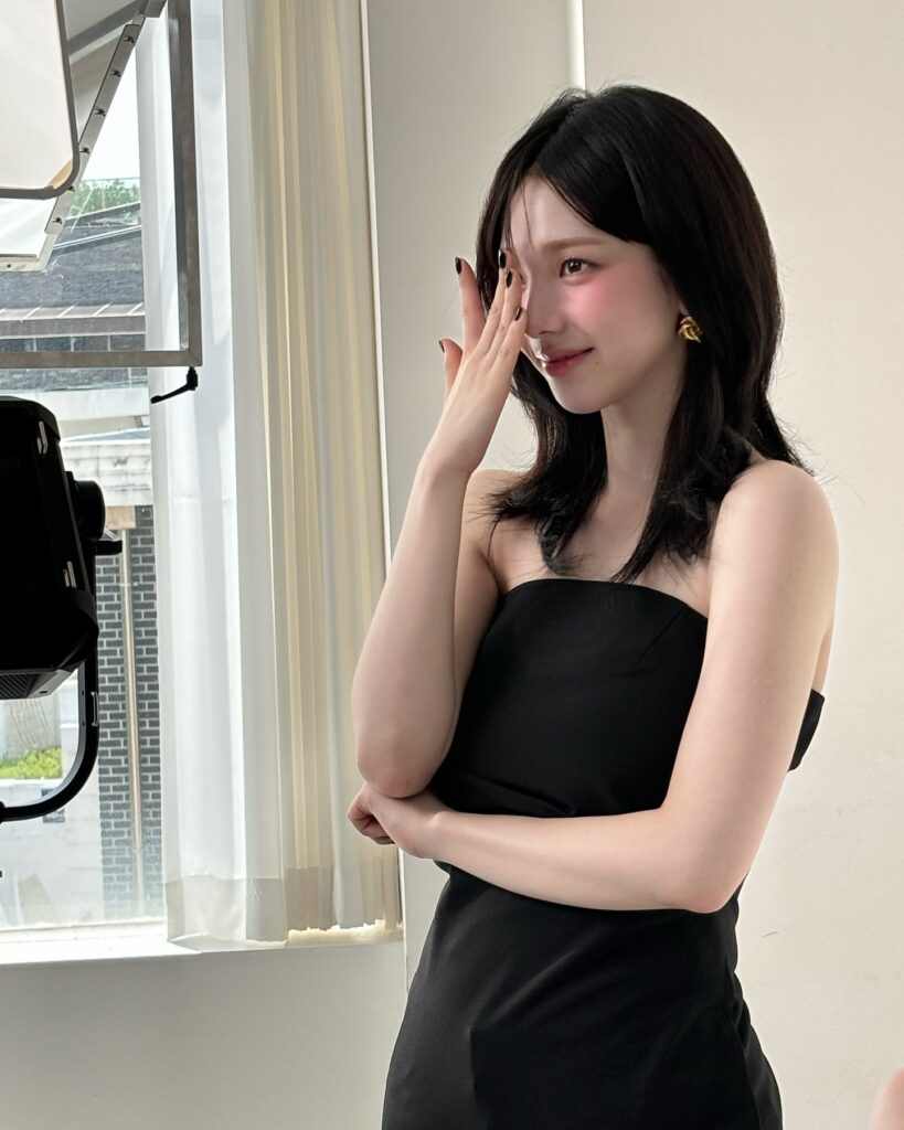 Foto Manis Karina Aespa