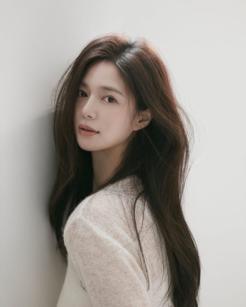 Siapa Lee Elijah?