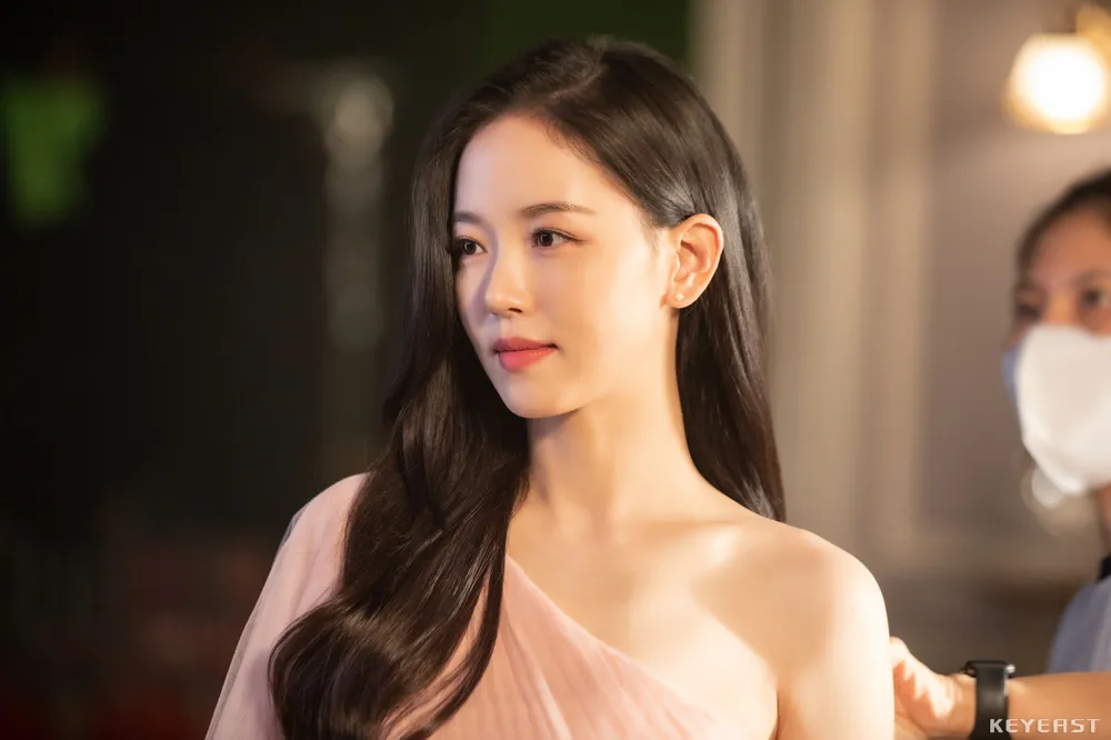 Profil Kang Han-na