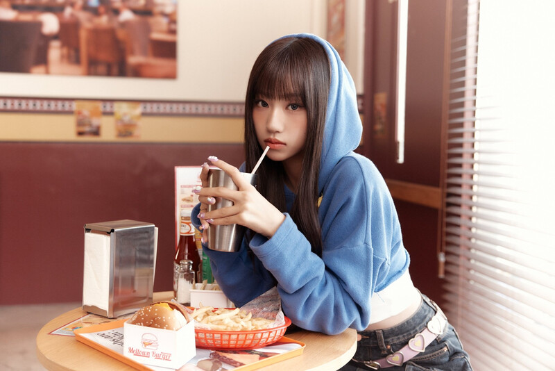 Jungeun IZNA