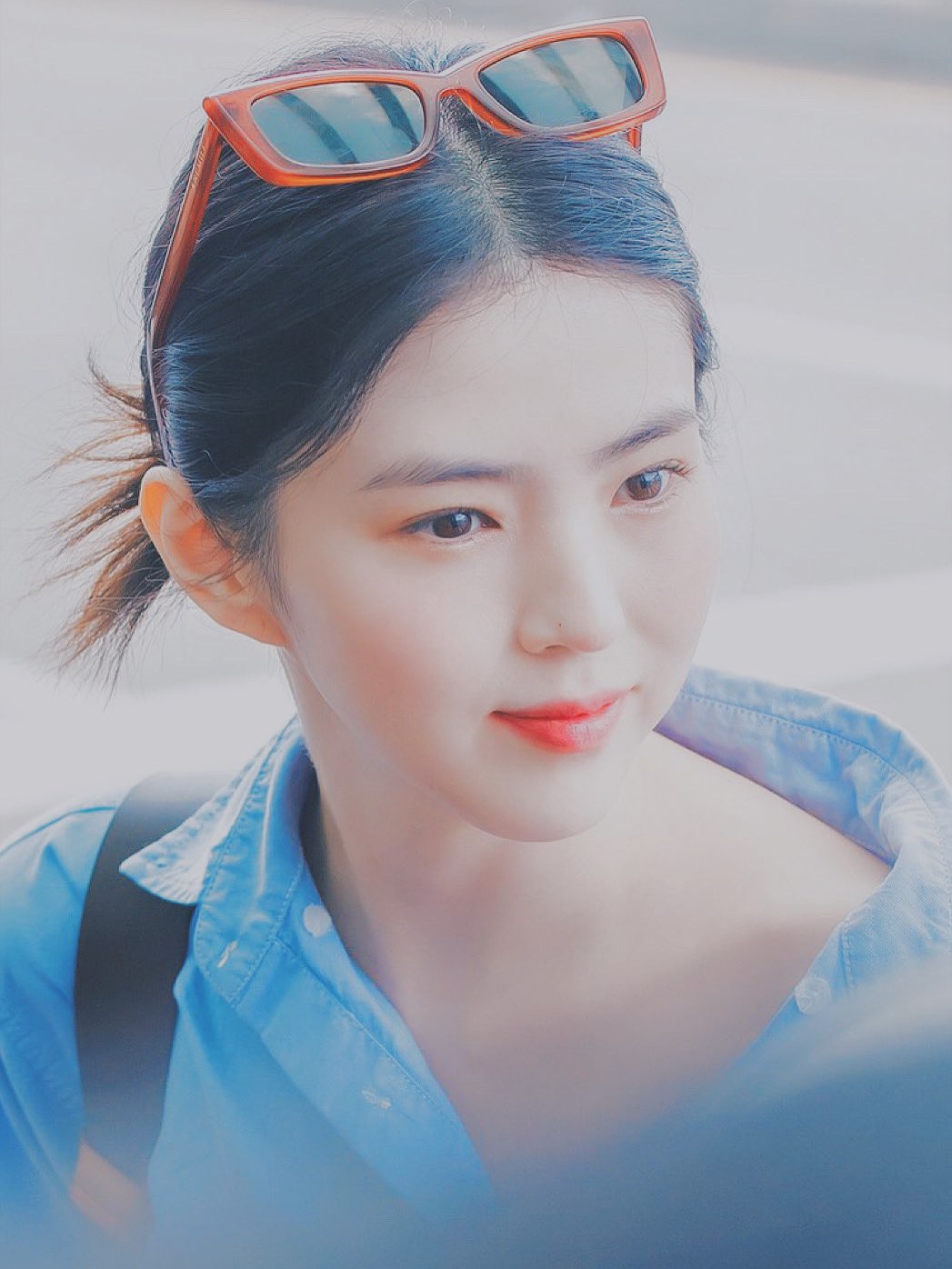 Han So Hee Tampil Elegan di Bandara