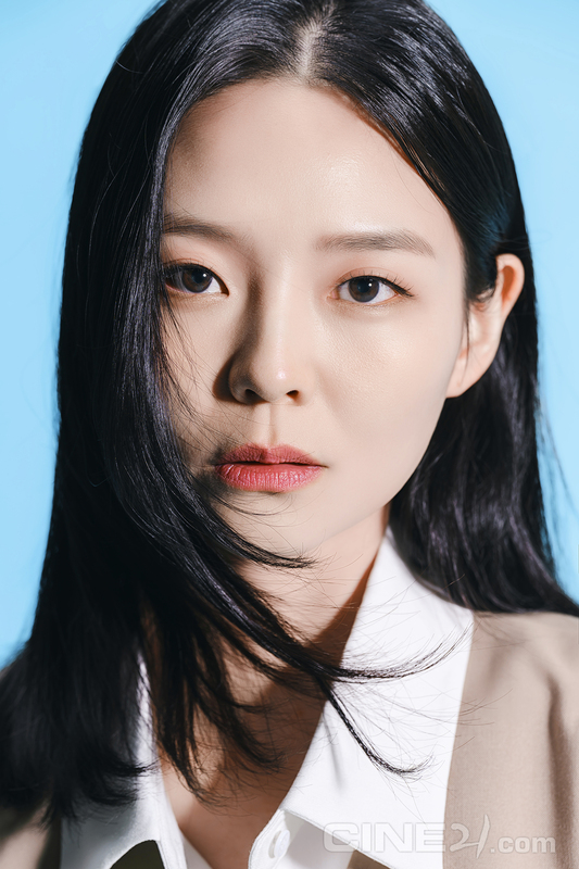 profil Esom