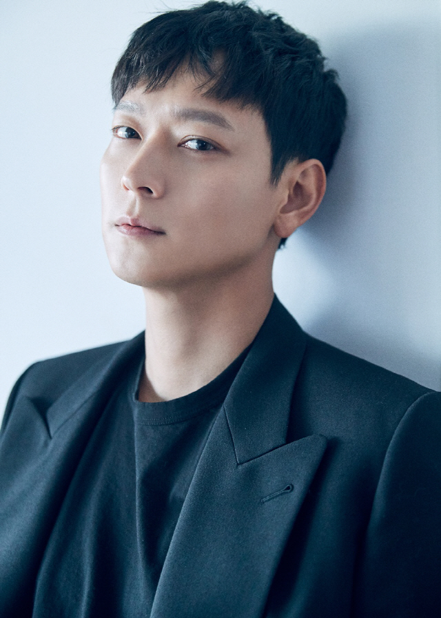 Film dan Acara TV Gang Dong-won